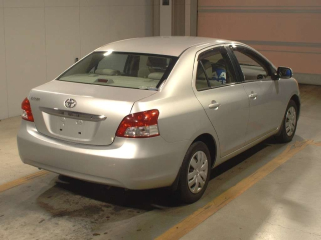 TOYOTA BELTA 2009
