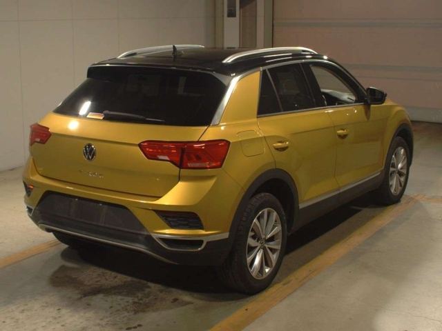 VOLKSWAGEN T-ROC 2021