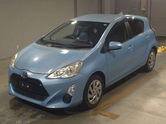 TOYOTA AQUA 2014