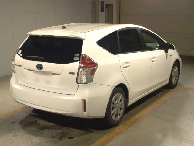 TOYOTA PRIUS ALPHA 2019