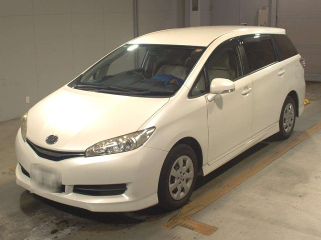TOYOTA WISH 2014