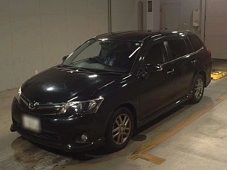TOYOTA COROLLA FIELDER 2013