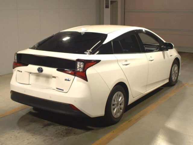 TOYOTA PRIUS 2020