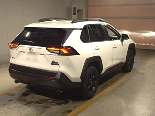 TOYOTA RAV4 2021