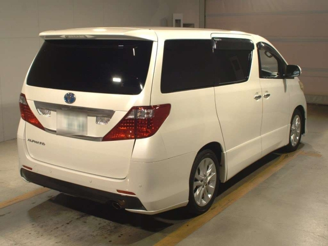 TOYOTA ALPHARD 2011