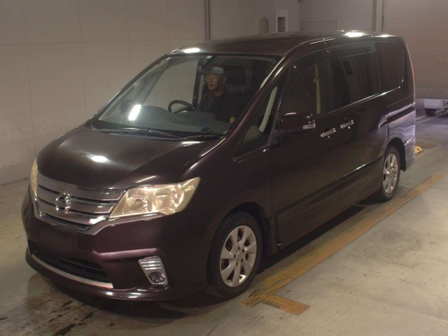 NISSAN SERENA 2013