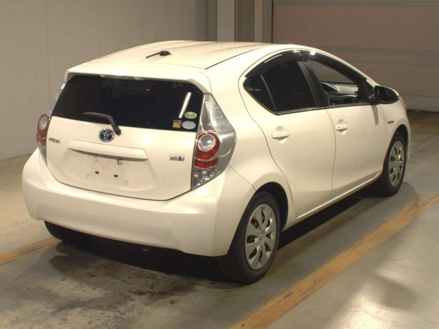 TOYOTA AQUA 2014