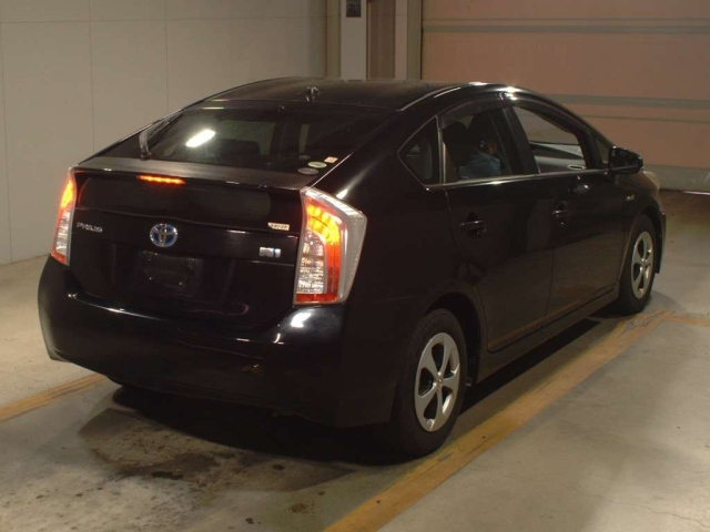TOYOTA PRIUS 2013