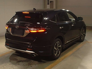 TOYOTA HARRIER 2017