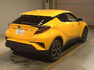 TOYOTA C-HR 2016