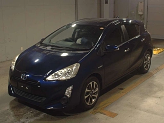 TOYOTA AQUA 2017