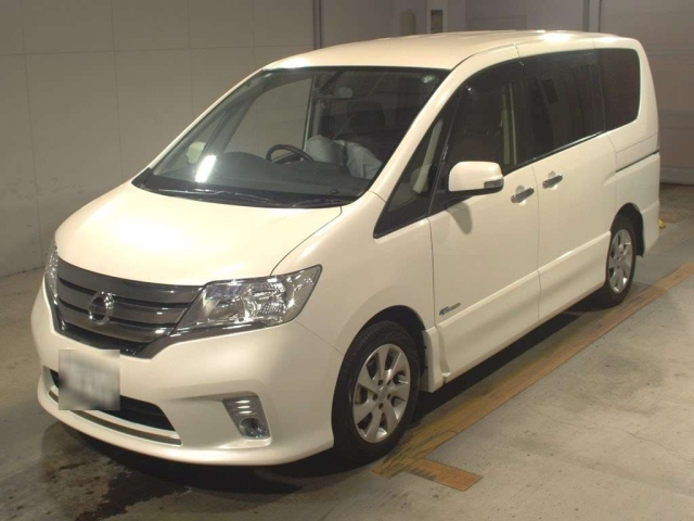 NISSAN SERENA 2013