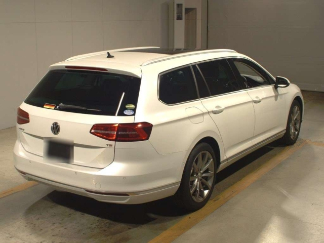 VOLKSWAGEN PASSAT VARIANT 2018
