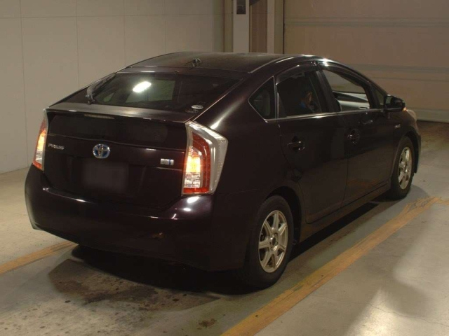 TOYOTA PRIUS 2015