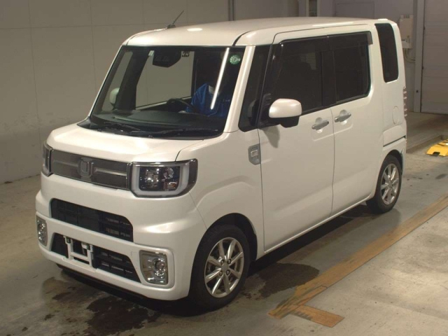 DAIHATSU WAKE 2021