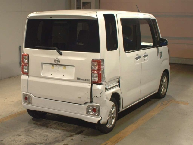 DAIHATSU WAKE 2021