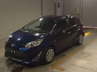 TOYOTA AQUA 2018