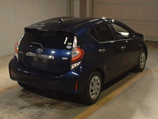 TOYOTA AQUA 2018