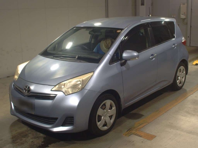 TOYOTA RACTIS 2011