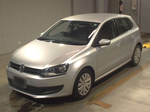 VOLKSWAGEN POLO 2011