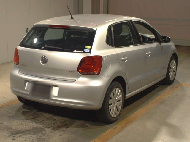 VOLKSWAGEN POLO 2011
