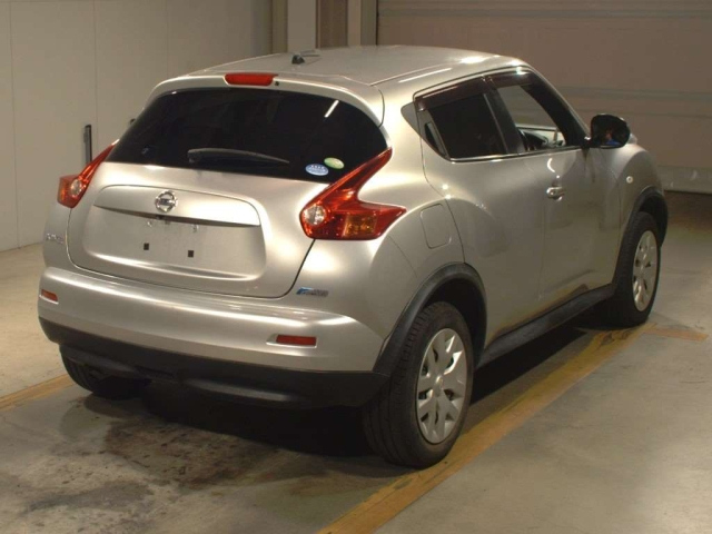 NISSAN JUKE 2012