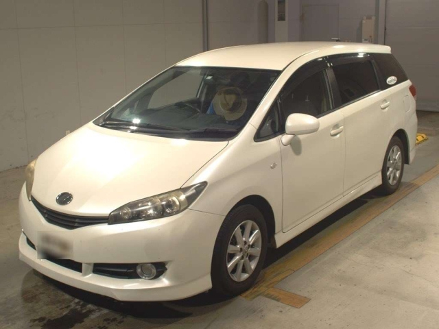 TOYOTA WISH 2009