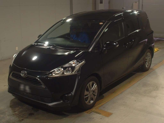 TOYOTA SIENTA 2016