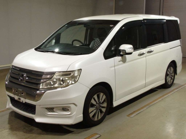 HONDA STEP WAGON 2013