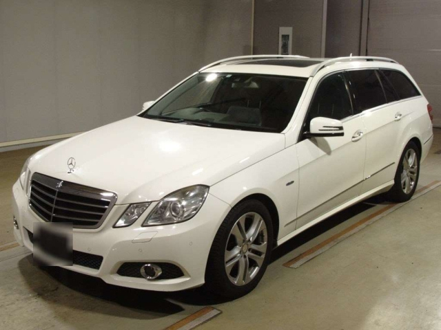 MERCEDES BENZ E CLASS WAGON 2010