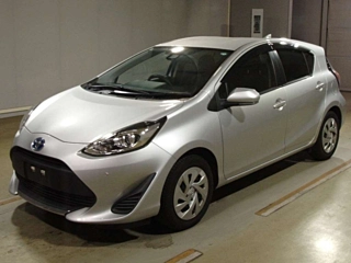 TOYOTA AQUA 2020