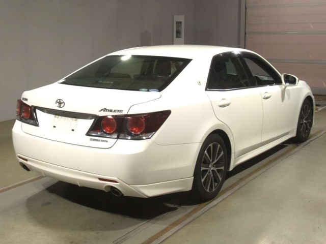 TOYOTA CROWN 2016