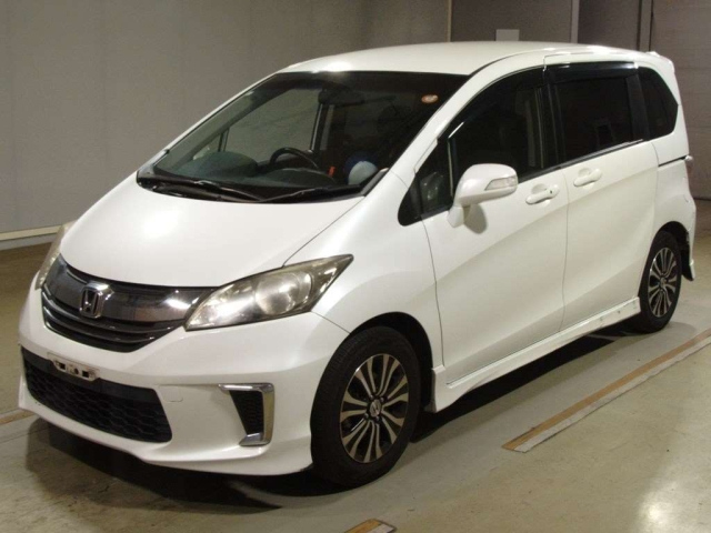 HONDA FREED 2015