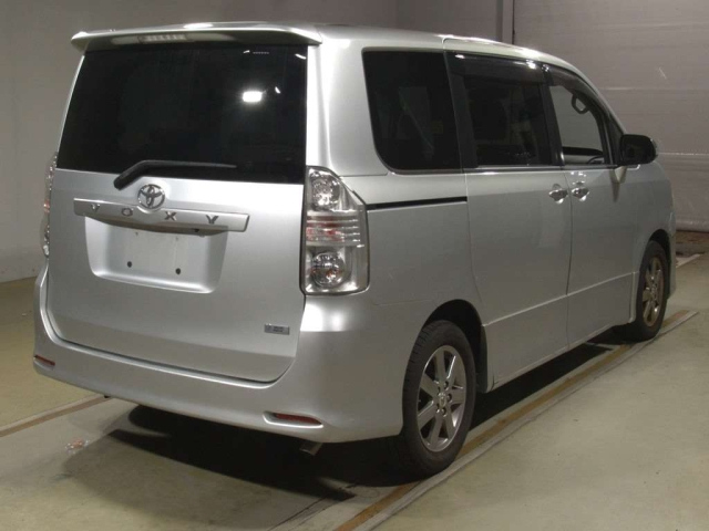 TOYOTA VOXY 2008