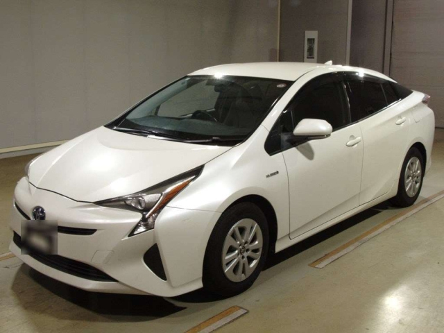 TOYOTA PRIUS 2016