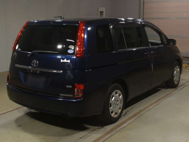 TOYOTA ISIS 2010