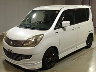 SUZUKI SOLIO 2013
