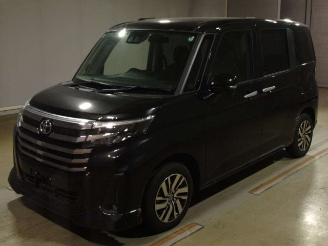 TOYOTA ROOMY 2024