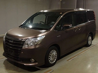 TOYOTA NOAH 2015