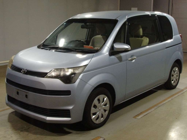 TOYOTA SPADE 2012