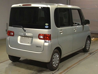 DAIHATSU TANTO 2008