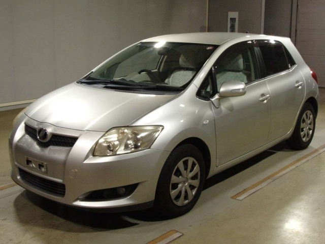 TOYOTA AURIS 2008