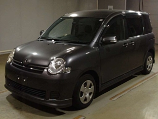 TOYOTA SIENTA 2010