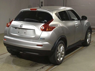 NISSAN JUKE 2011