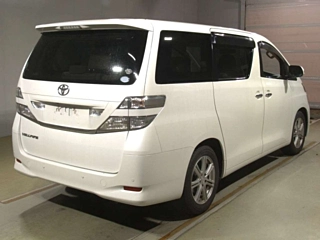 TOYOTA VELLFIRE 2009