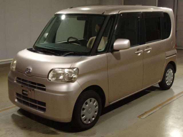 DAIHATSU TANTO 2008