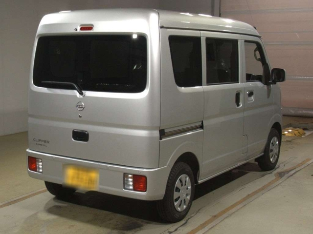 NISSAN CLIPPER VAN 2025