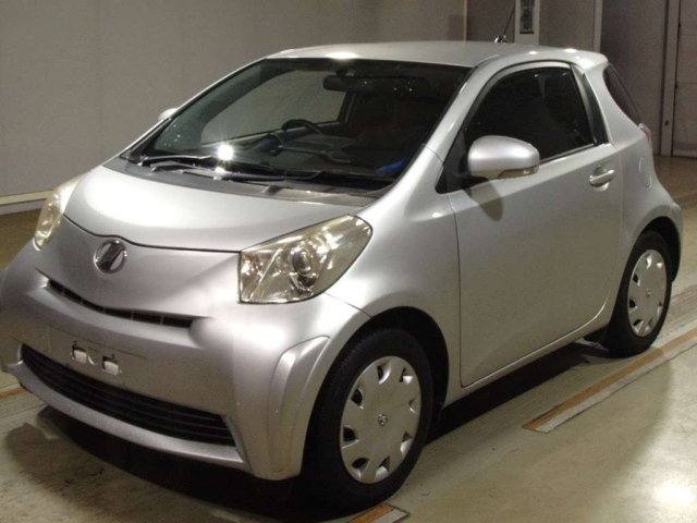 TOYOTA IQ 2009