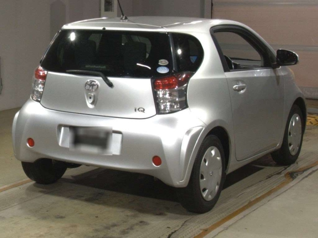 TOYOTA IQ 2009
