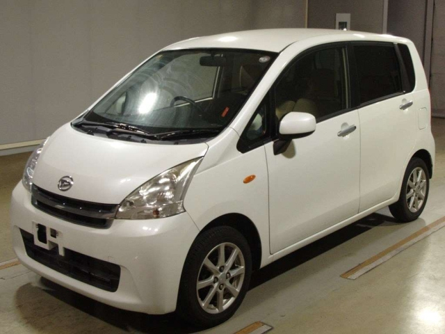DAIHATSU MOVE 2012